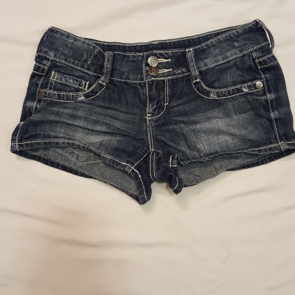 Distressed shorts
